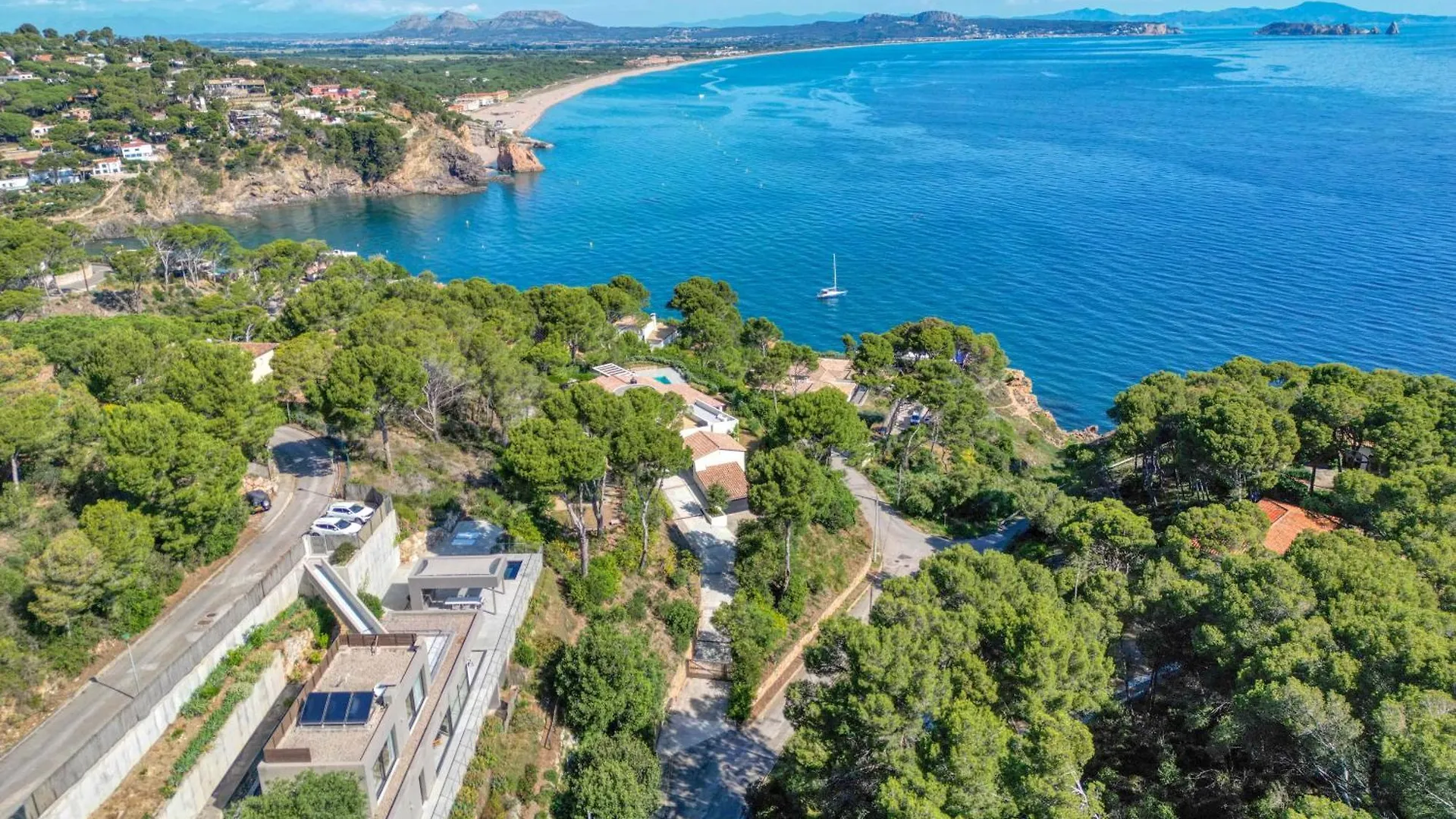 Lujosa Villa De Diseno Con Vistas A Sa Riera Begur